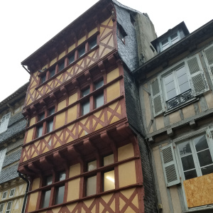 Maison médiévale à encorbellement